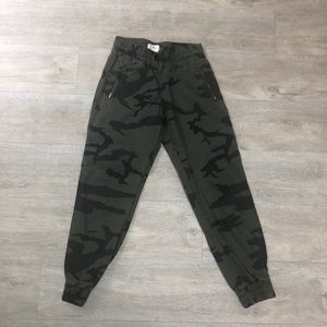camo joggers | tna | xs